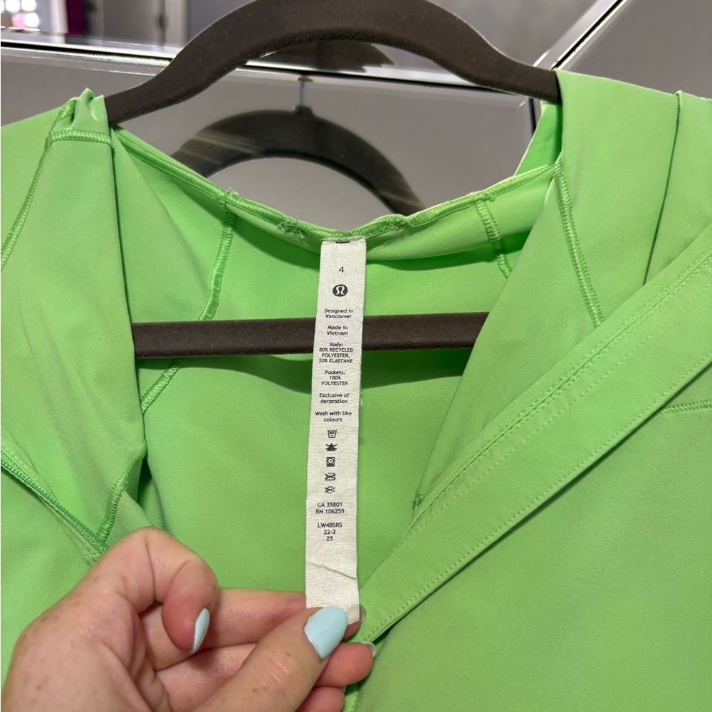 Lululemon thin material jacket - Picture 3 of 5